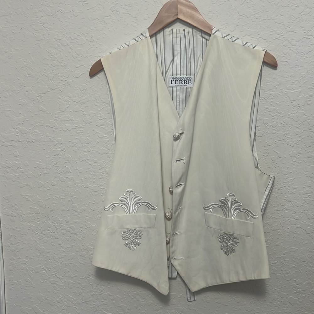 Gianfranco ferre vest